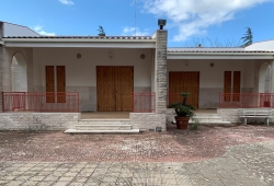 Villa In Zona Manfredonia